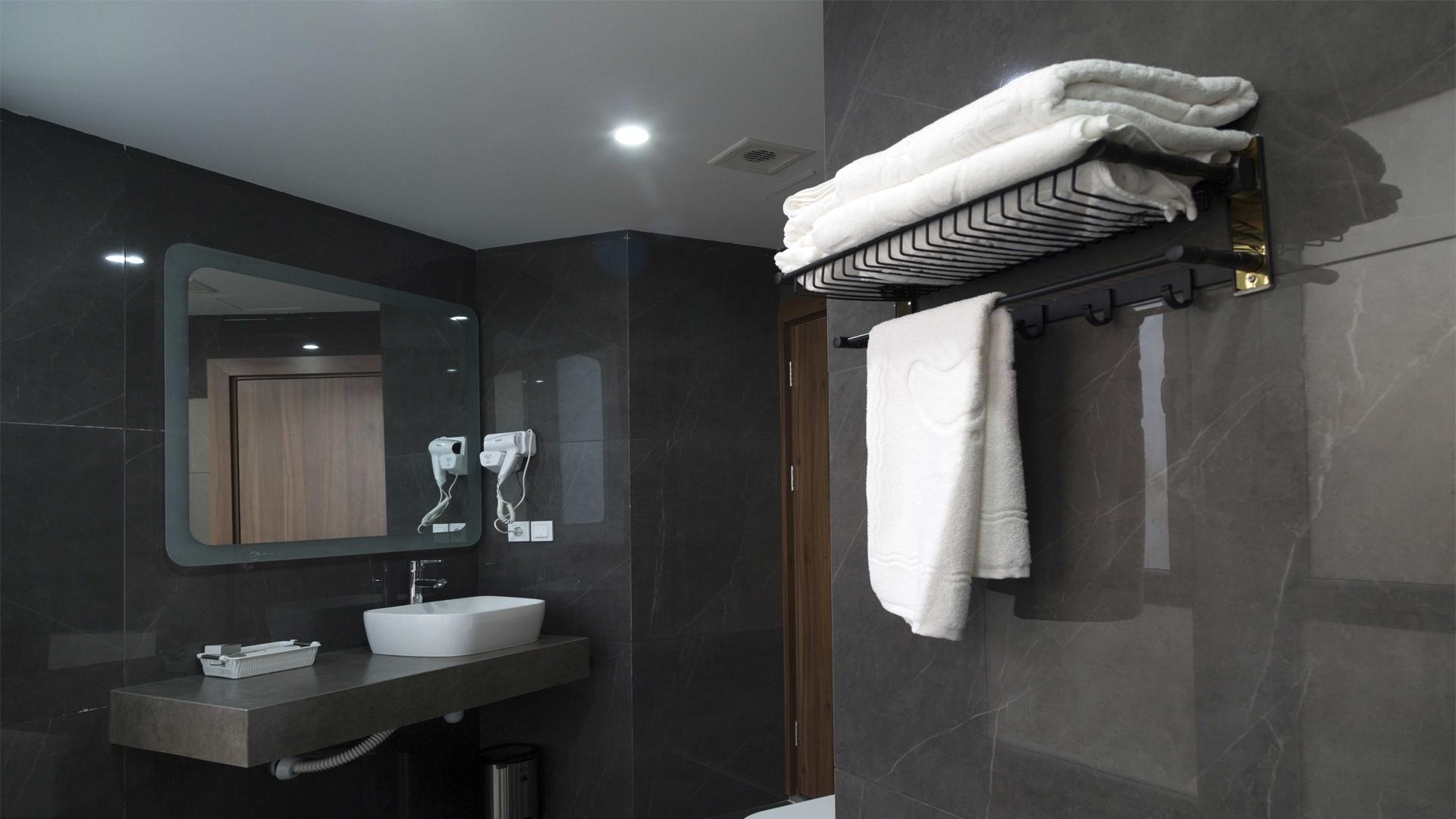 اتاق 2 تخته رویال هتل یاکاموز اردبیل