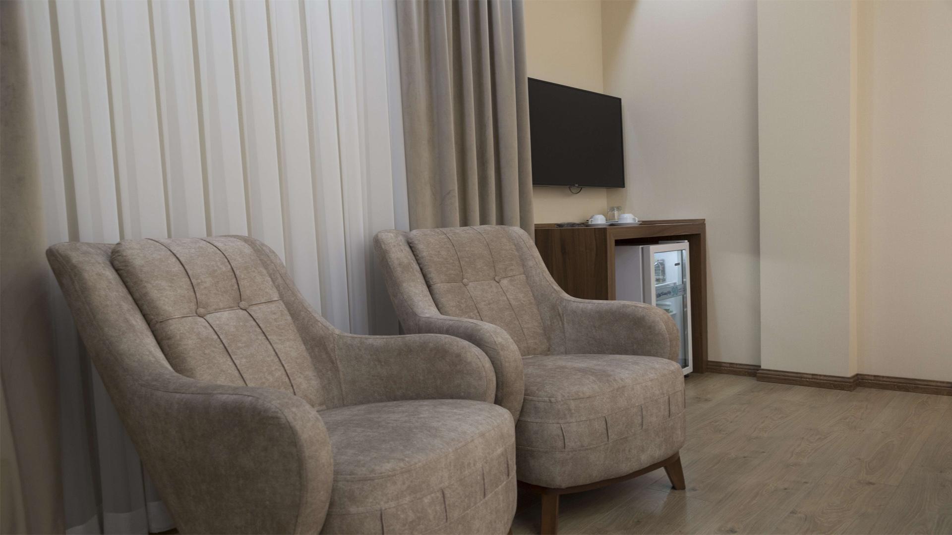 3تخته امپریال پلاس هتل یاکاموز اردبیل