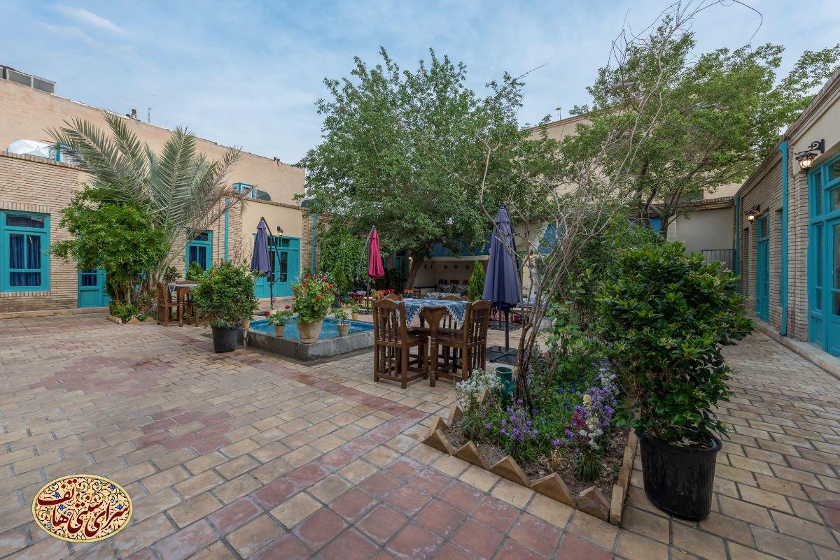 اقامتگاه بوم گردی سرای سنتی هاتف اصفهان