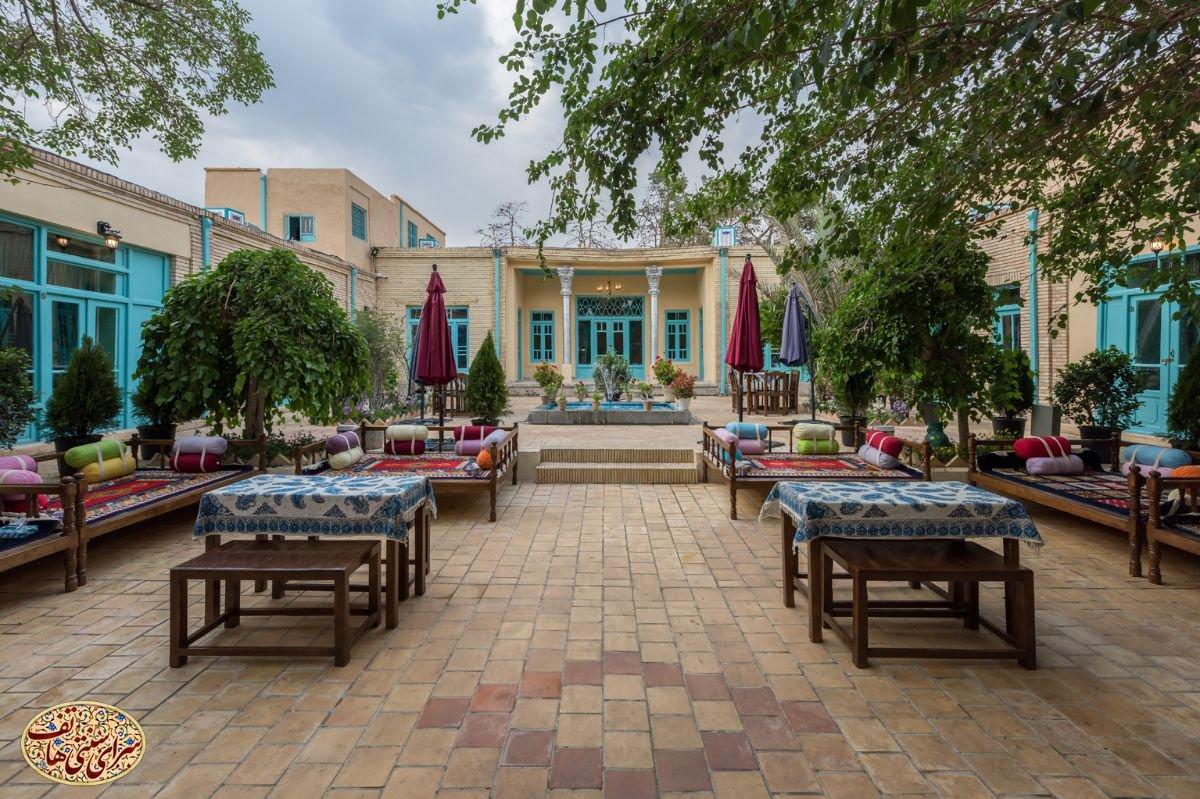 اقامتگاه بوم گردی سرای سنتی هاتف اصفهان