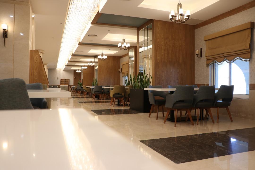 سوئیت جونیور مستر هتل خورشید هشتم