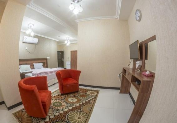 اتاق 3 نفره دید خیابان هتل رویال