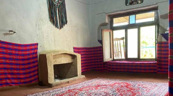 اجاره اقامتگاه بوم گردی زرتشت در مینودشت