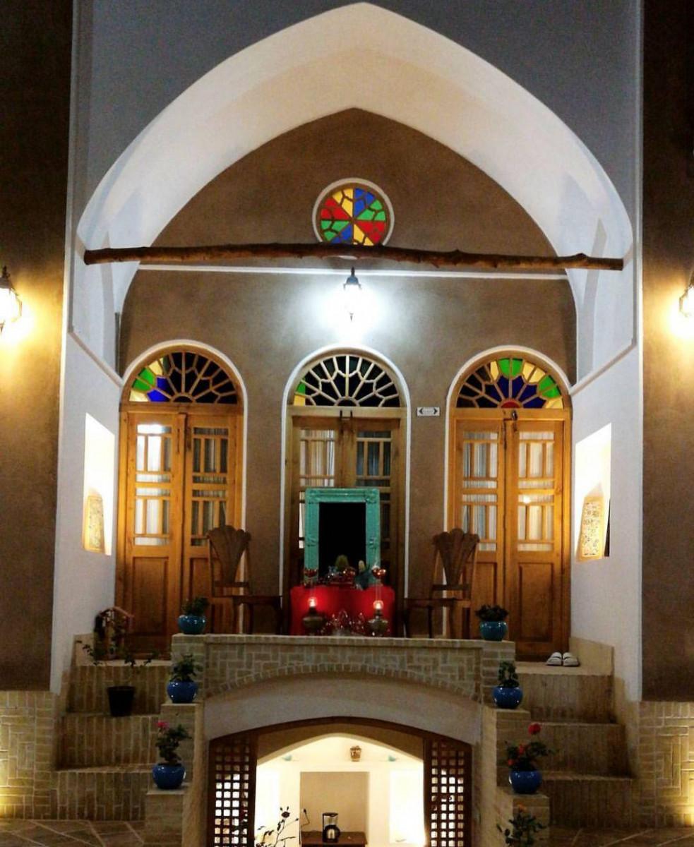 اجاره بوم گردی سرای سایه در کاشان