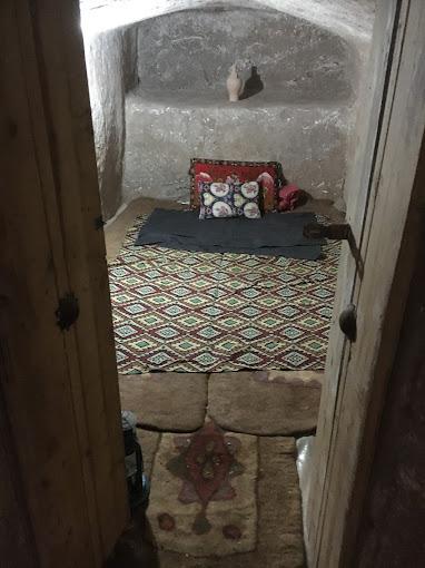 اقامتگاه بوم گردی قلعه پنهان بهرام آرادان