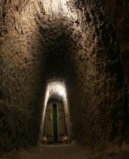 اقامتگاه بوم گردی قلعه پنهان بهرام آرادان