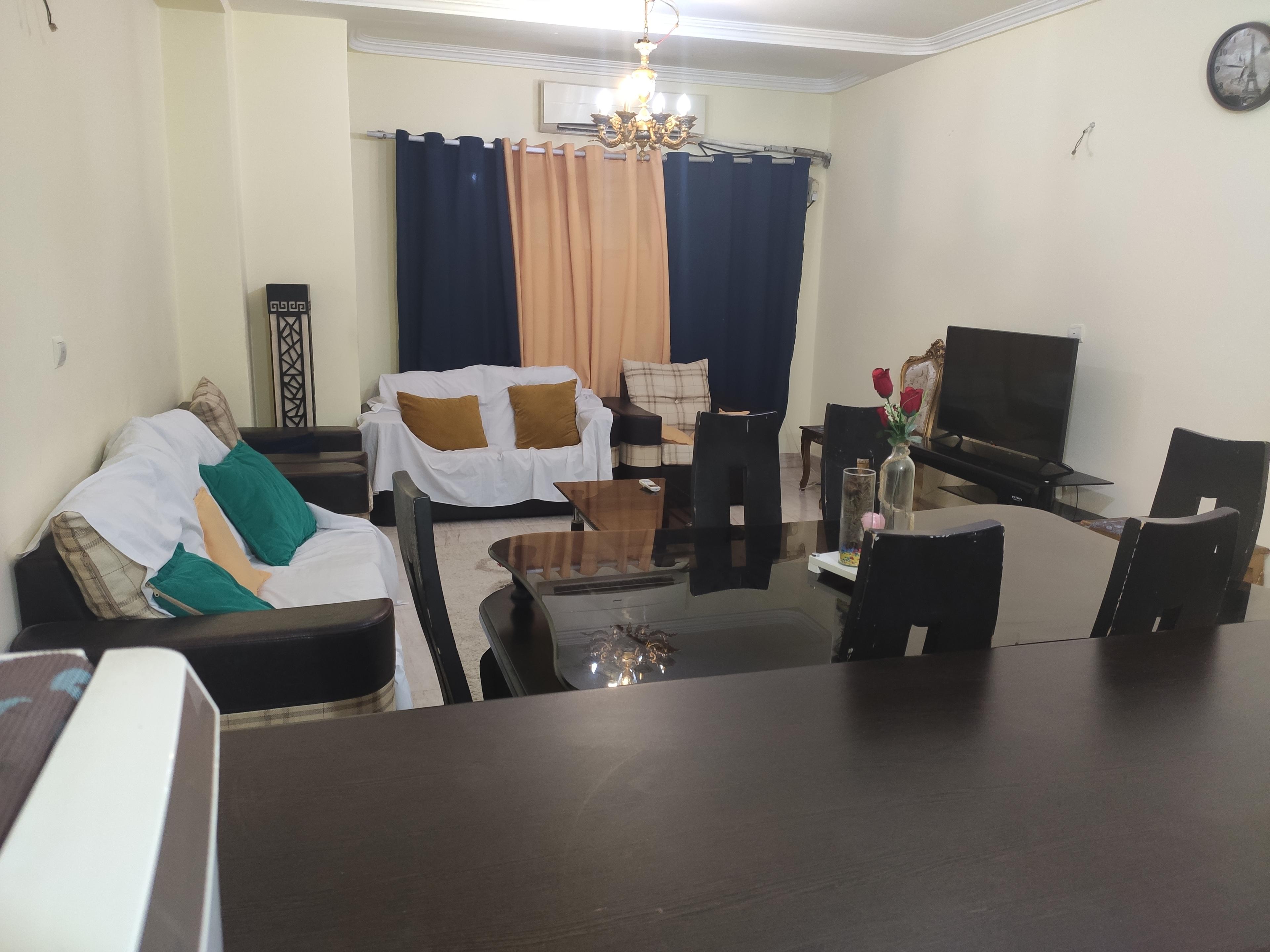 اجاره آپارتمان یک خوابه روزانه بندرعباس گلشهرخ دانشگاه