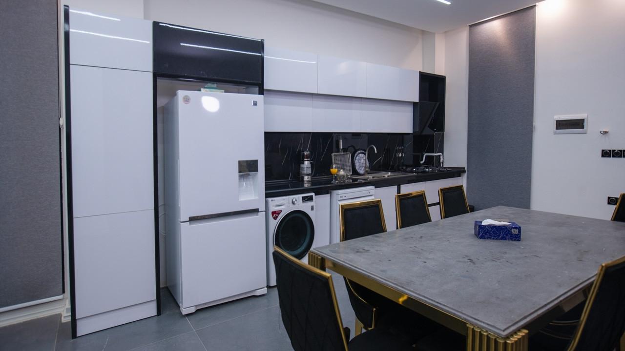 ویلا عمارت شش خوابه مدرن استخردار لفور مازندران