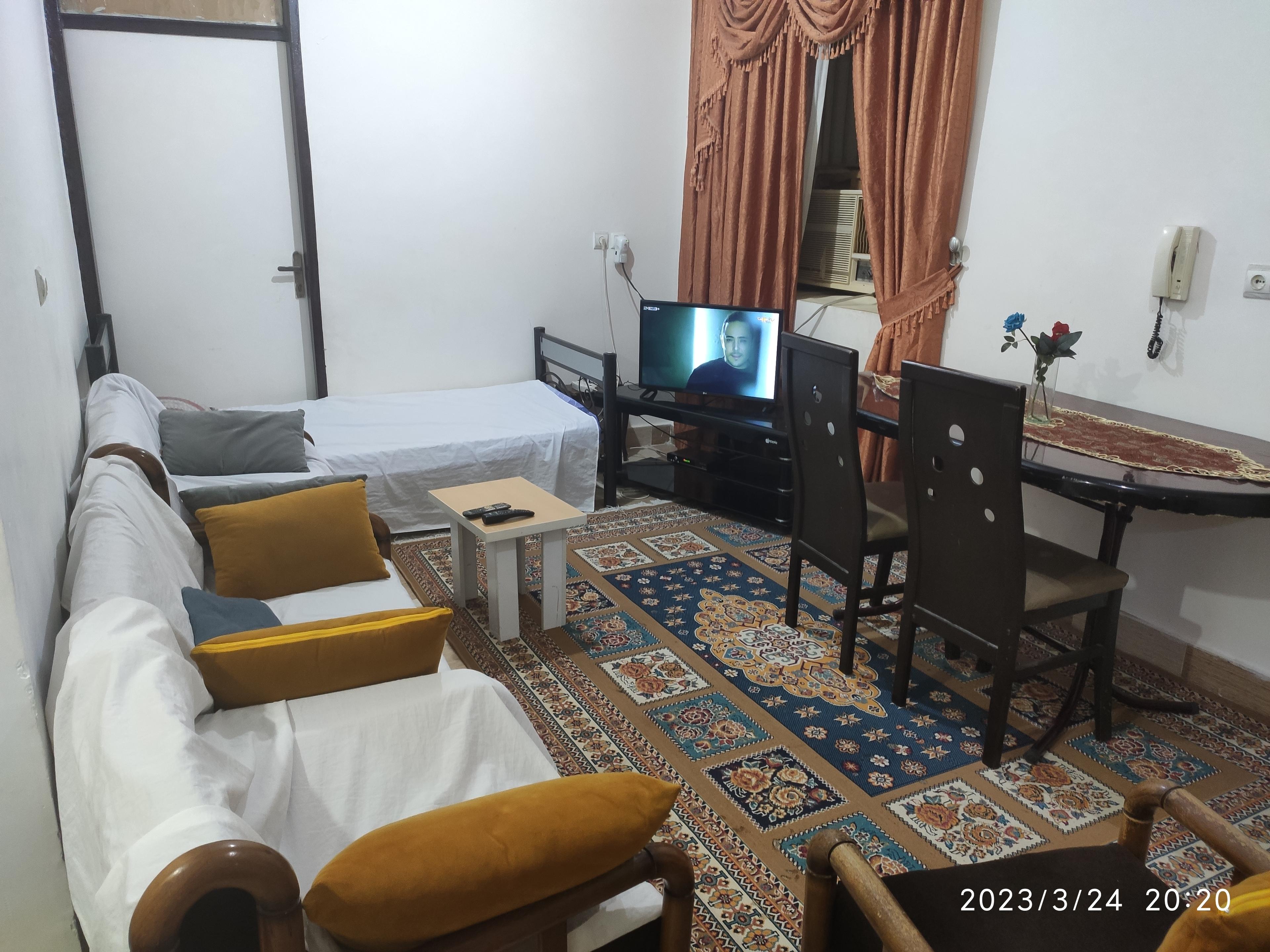 منزل ویلایی حیاط دار ماشین رو گلشهر خ دانشگاه در بندرعباس