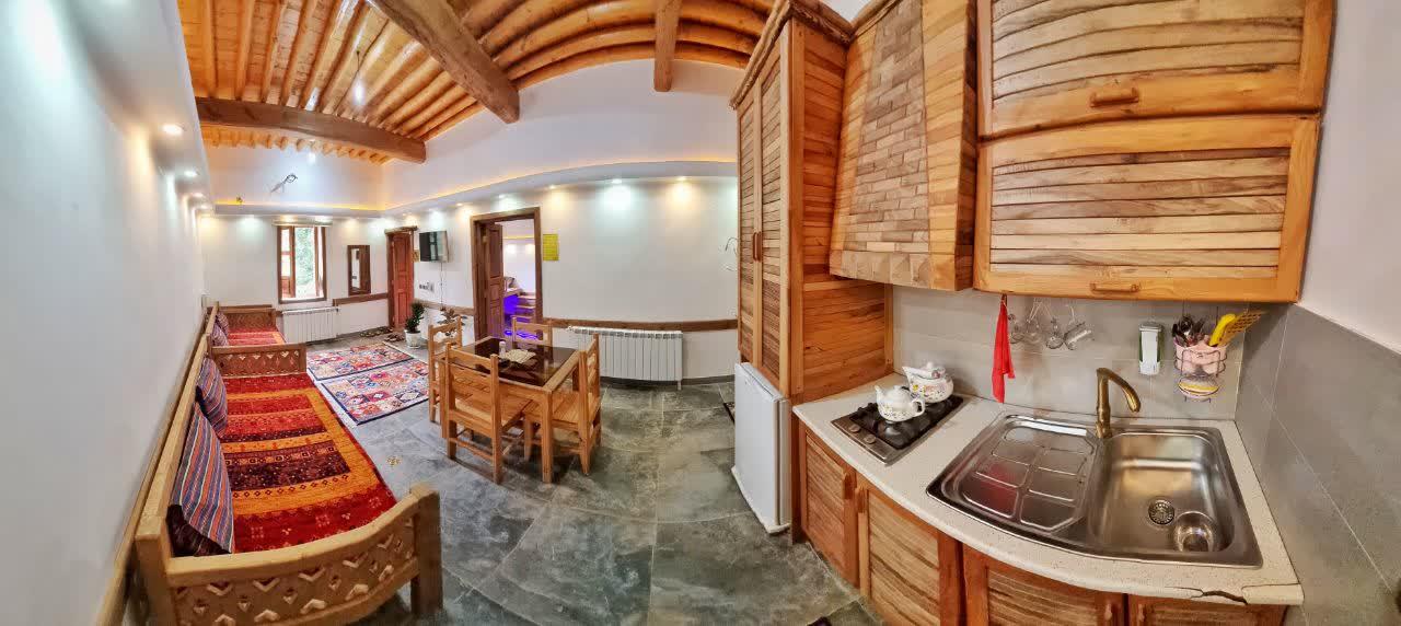 سوئیت صخرهای، جکوزی دار هتلی در ماسوله