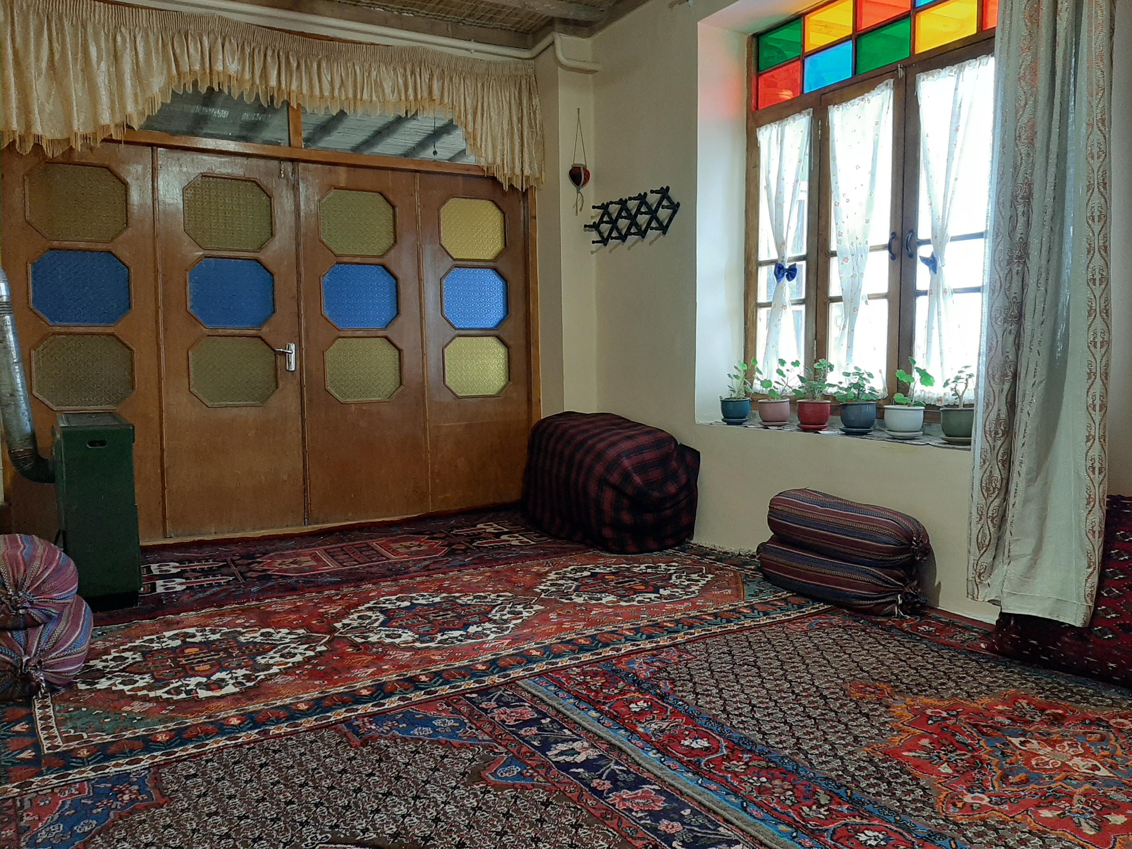 اجاره اقامتگاه بوم گردی دولتسرا در بهار