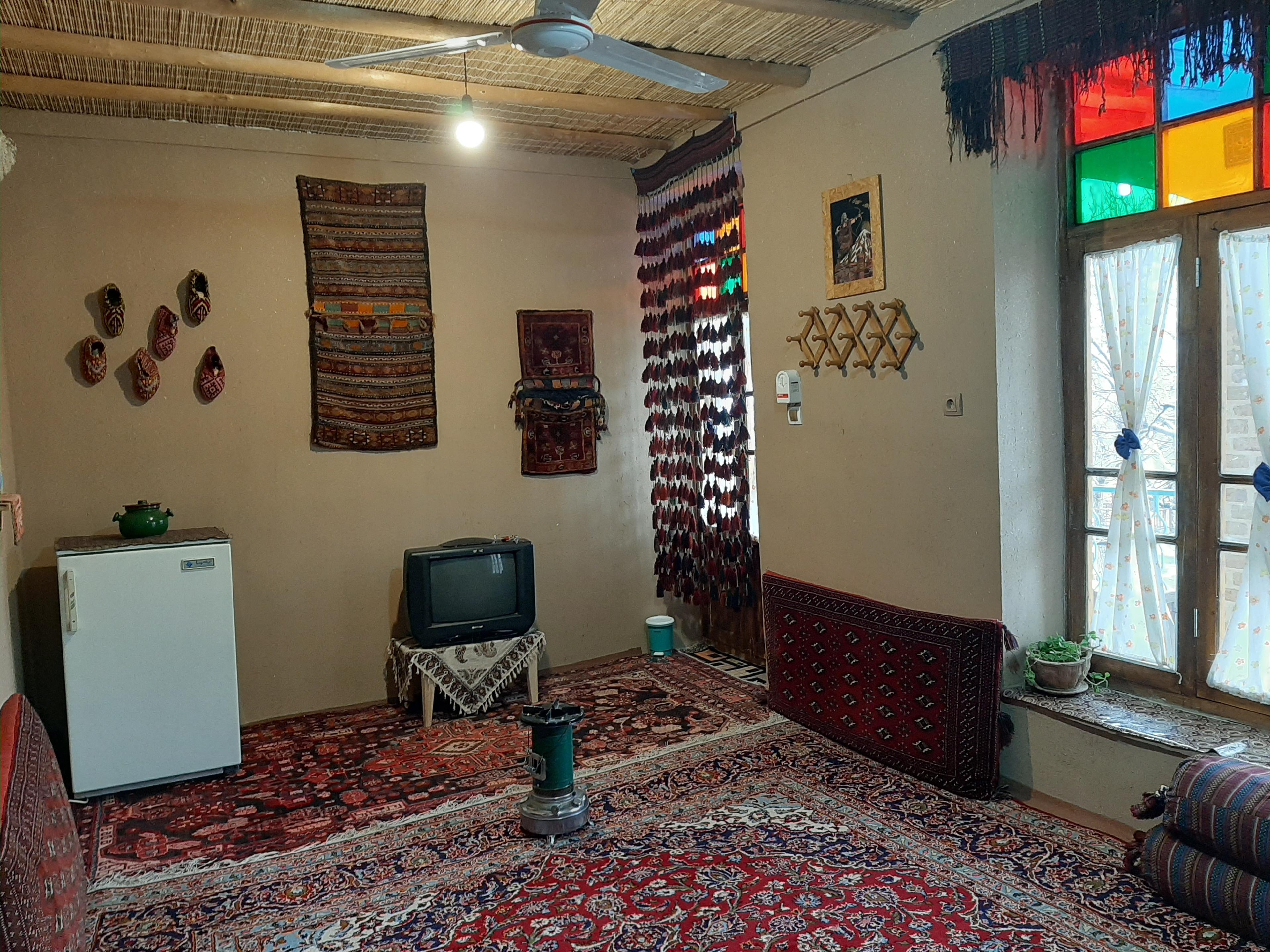 اجاره اقامتگاه بوم گردی دولتسرا در بهار