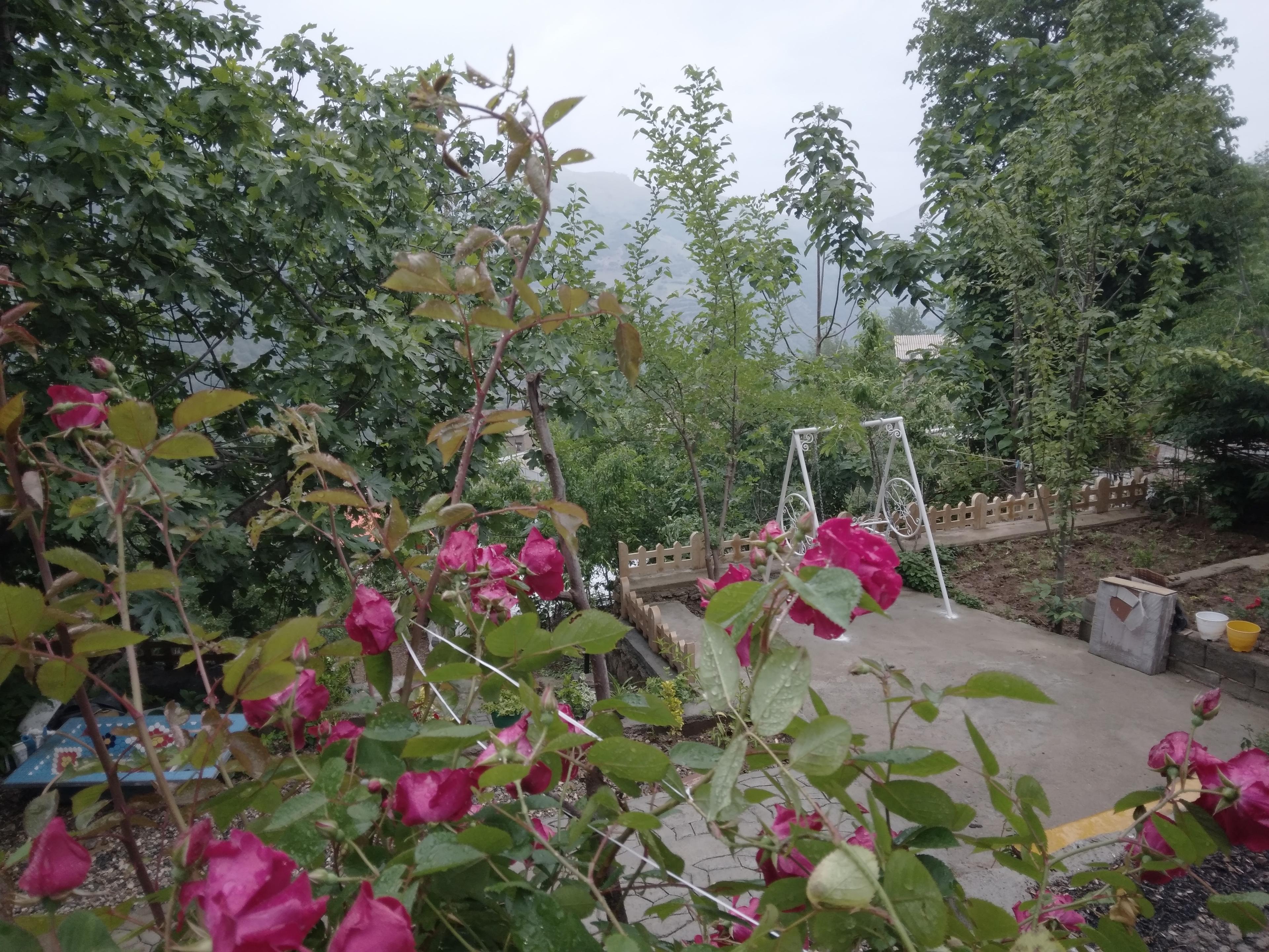 اقامتگاه بومگردی کوه کمر مینودشت