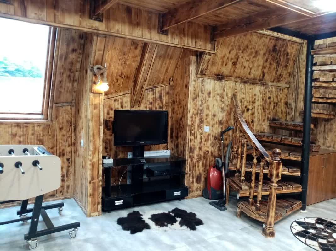 اقامتگاه جنگلی استخردار در تنکابن