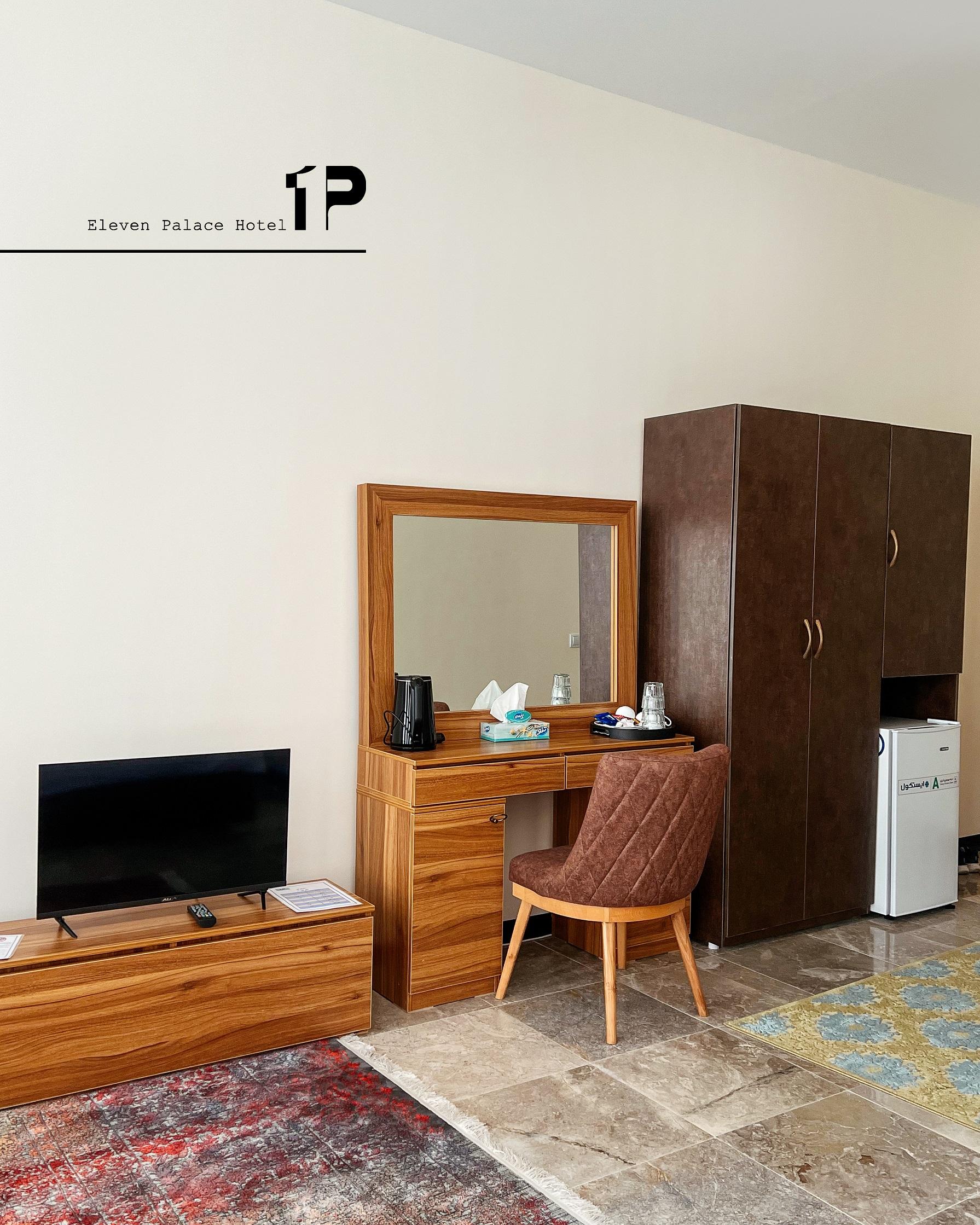 اتاق 2 تخته دابل هتل 11 قلات شیراز