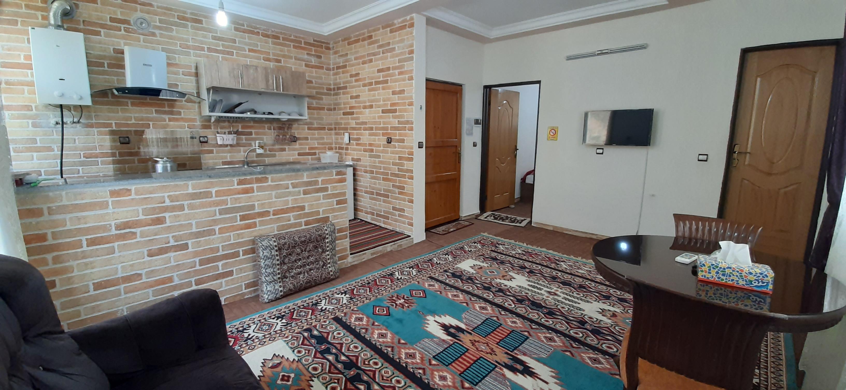 اقامتگاه بوم گردی بام شیت در طارم