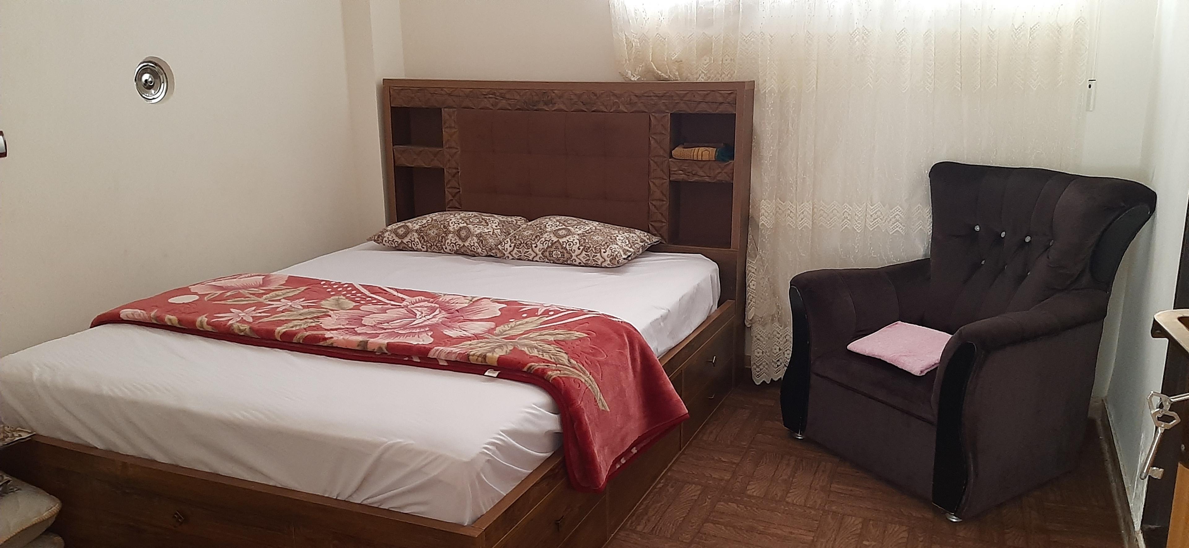 اقامتگاه بوم گردی بام شیت در طارم