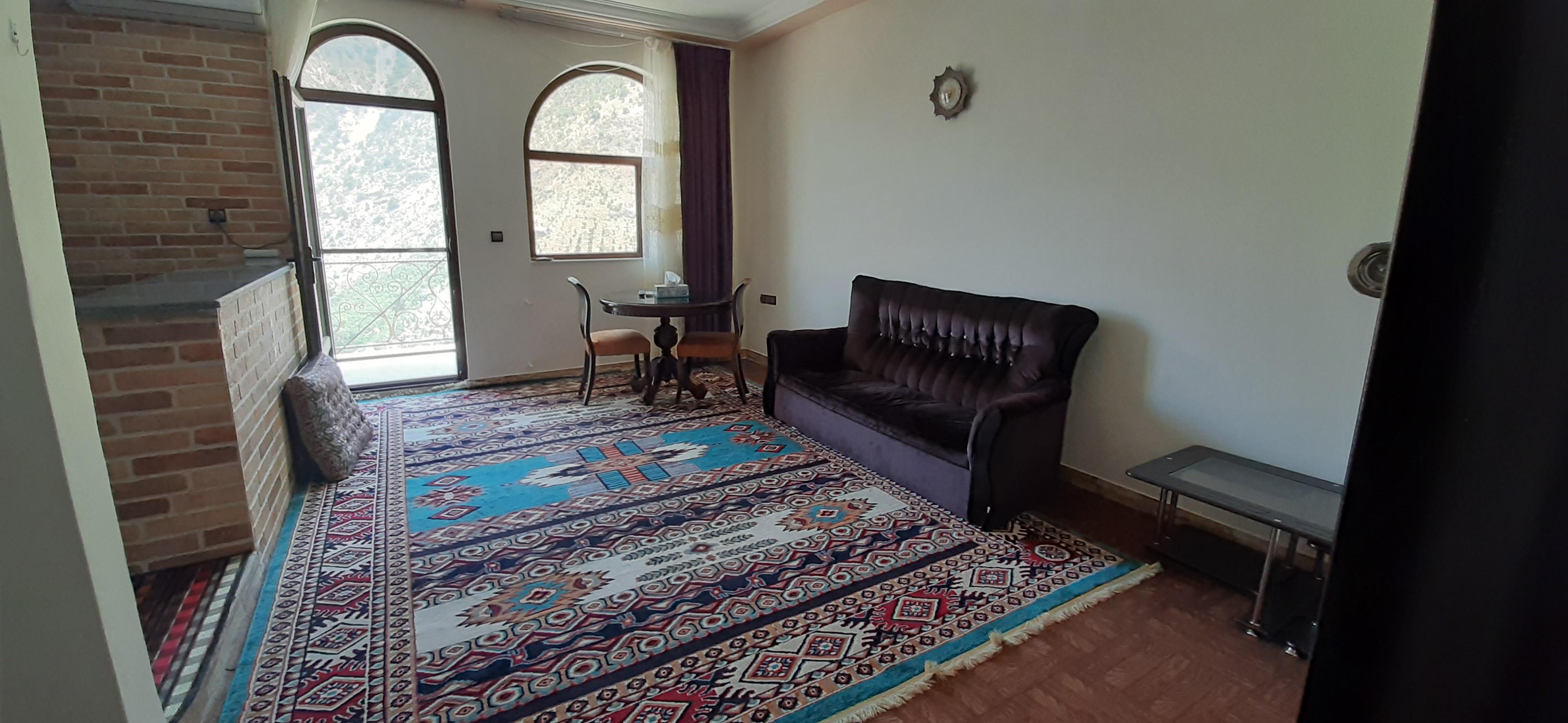 اقامتگاه بوم گردی بام شیت در طارم