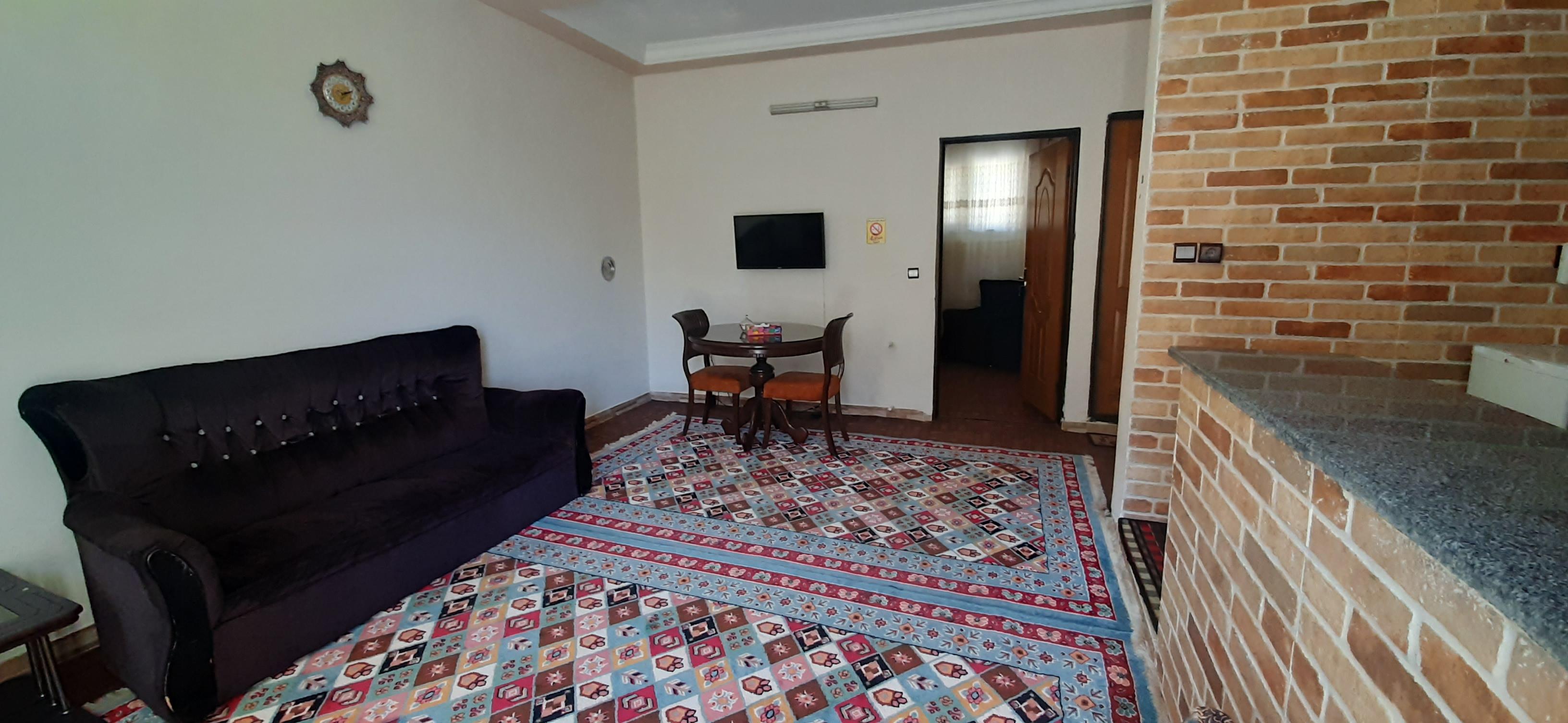 اقامتگاه بوم گردی بام شیت در طارم