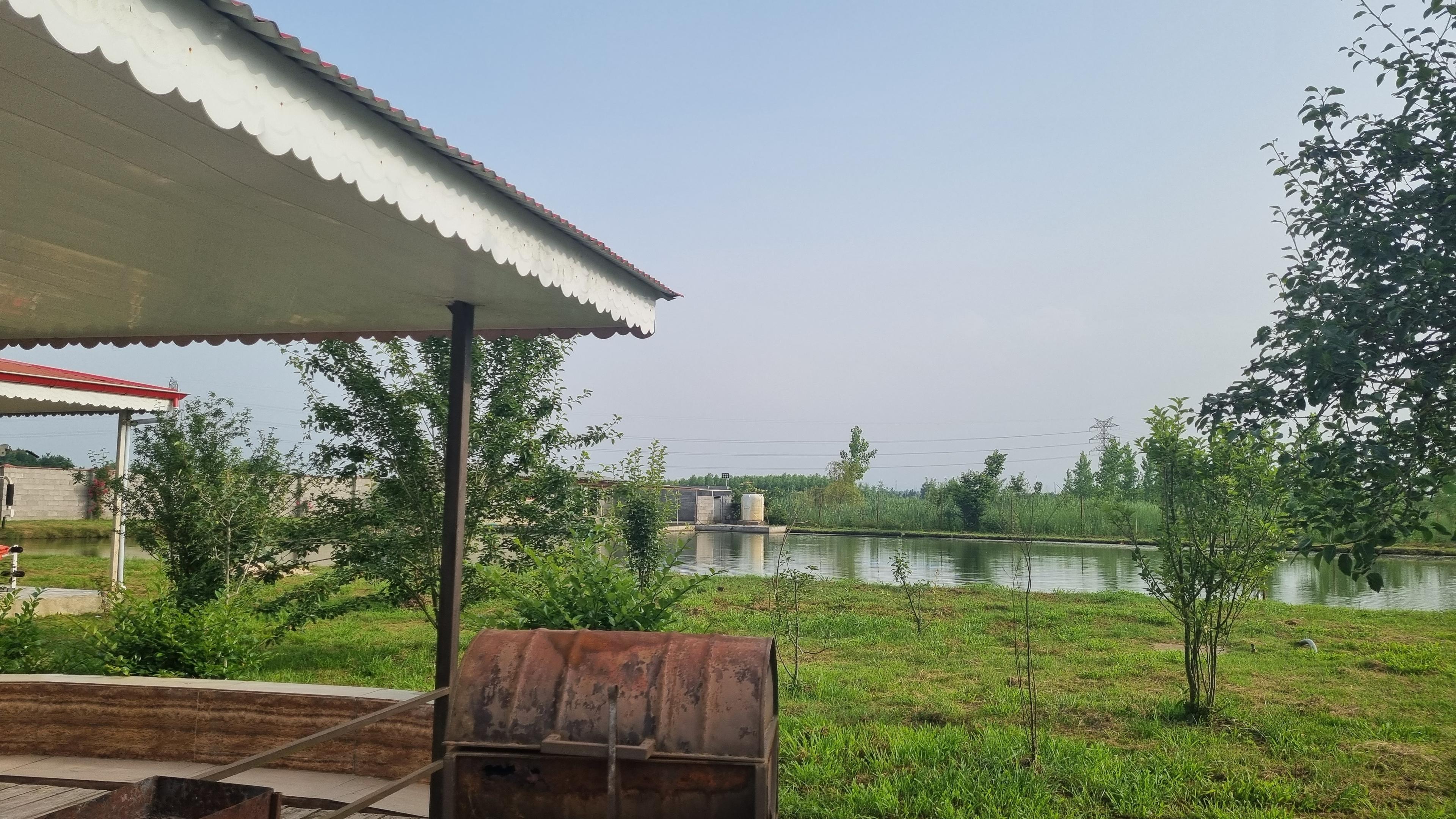 ویلای بهشت کوچک ماهیگیری در صومعه سرا