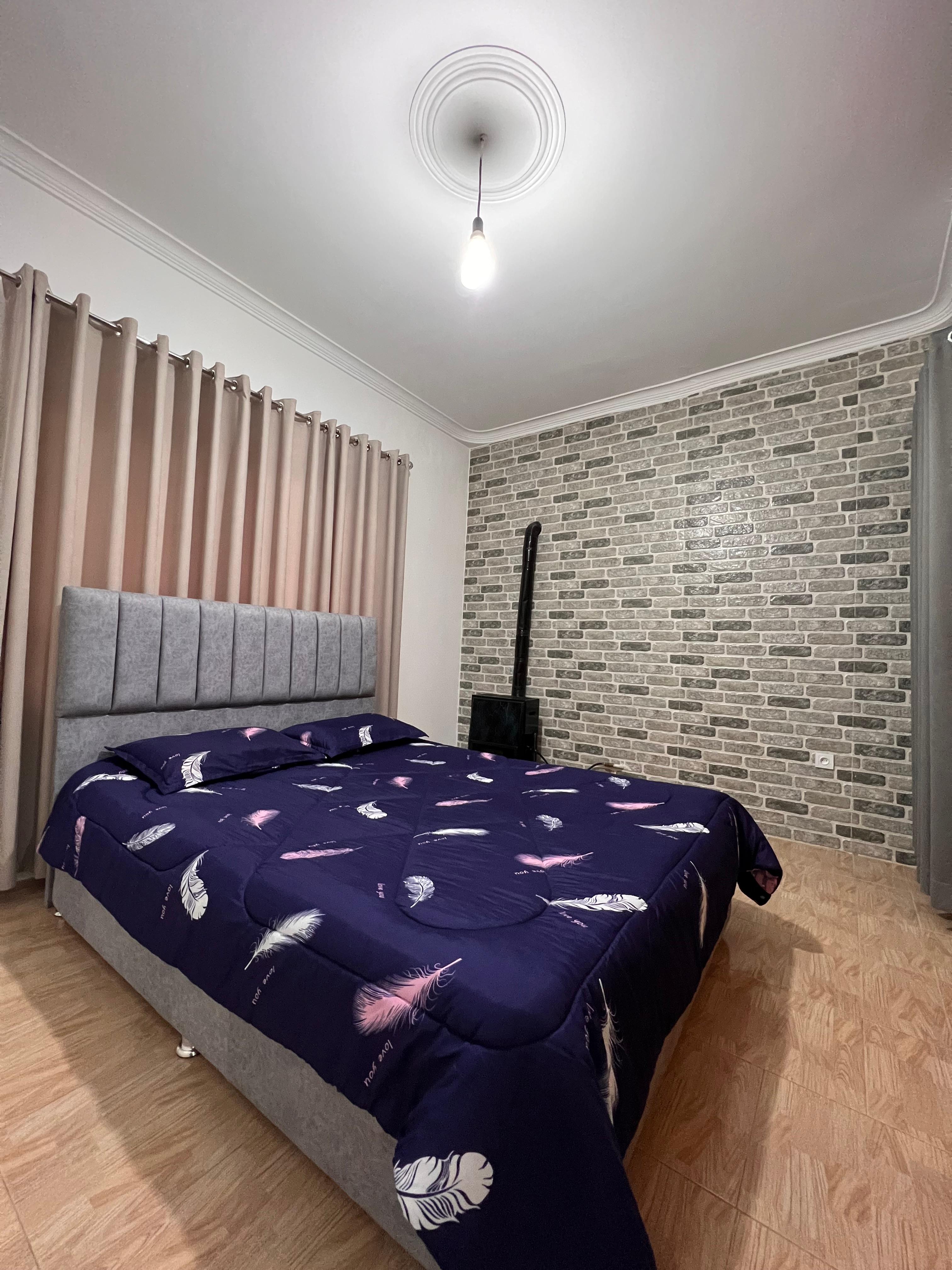 ویلا استخردار ساحلی حیاط دار در رستم رود