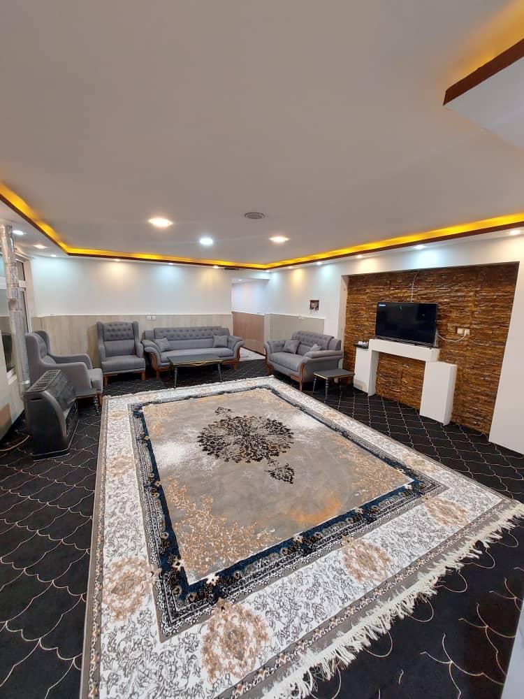 ویلا استخر آبگرم دو خوابه در باغ بهادران