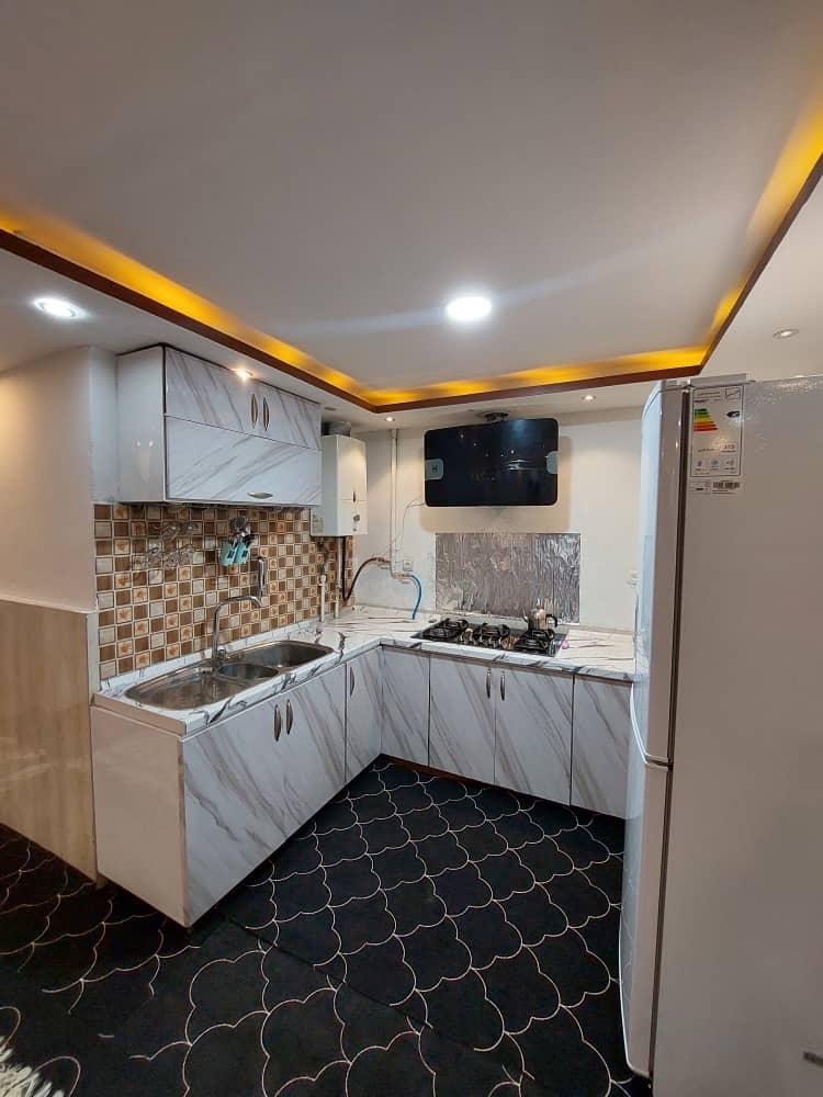 ویلا استخر آبگرم دو خوابه در باغ بهادران