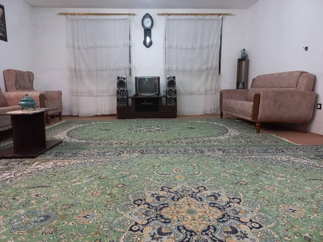 واحد ویلایی روزانه مرکز شهر همدان