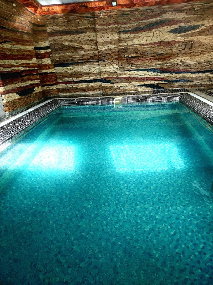 ویلای 3 خواب استخر دار لوکس باغ بهادران