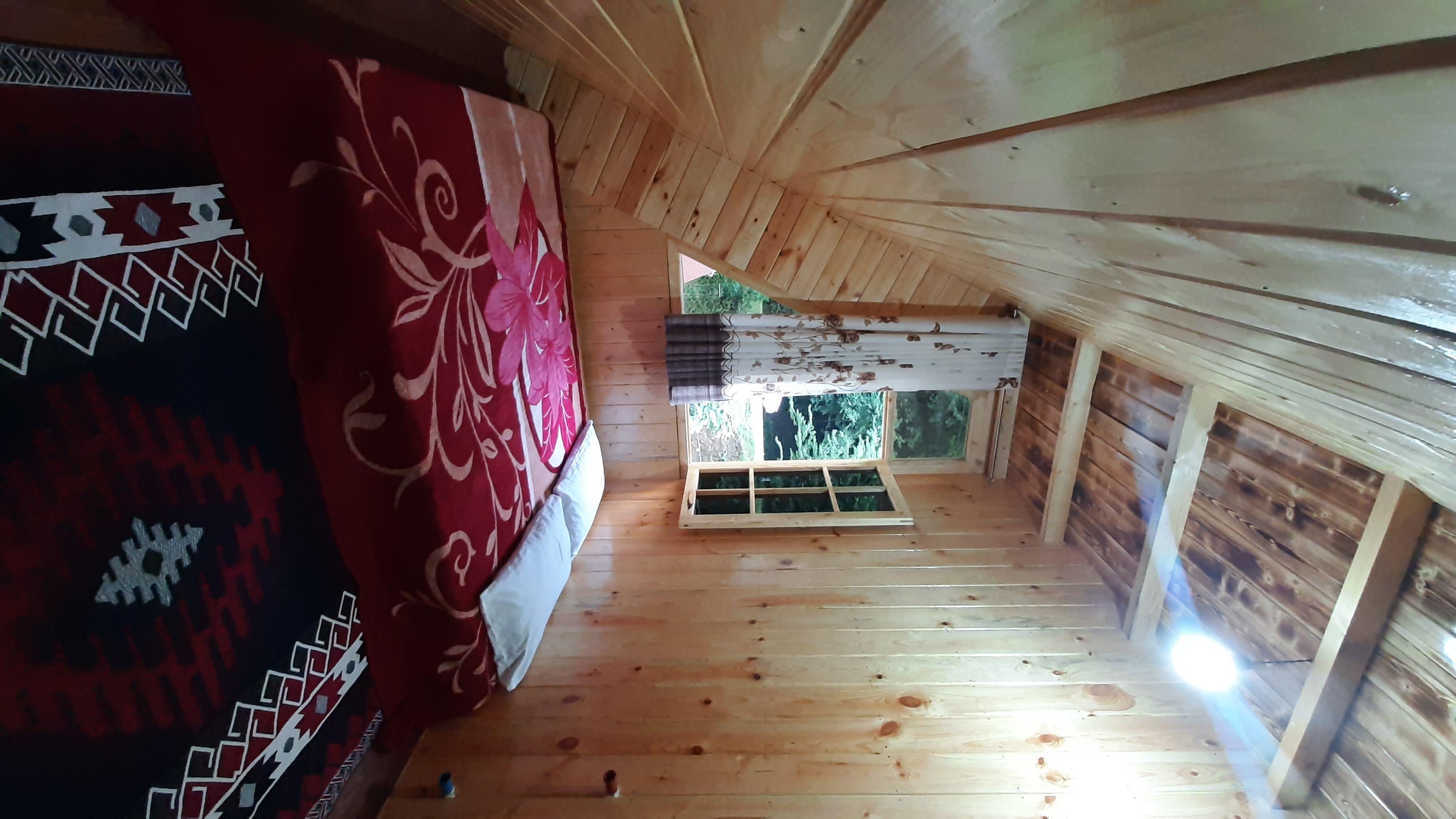 کلبه سوییسی جاده اسالم به خلخال