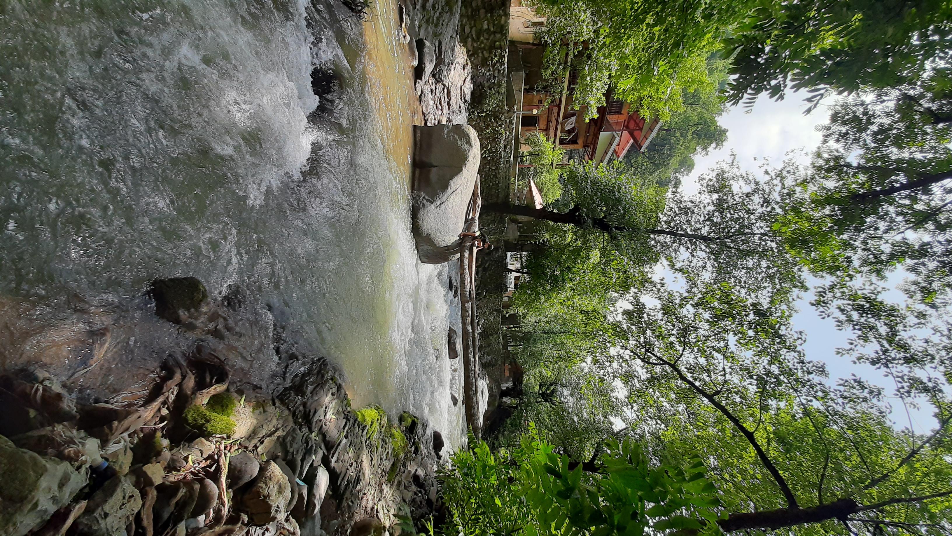 کلبه سوییسی جاده اسالم به خلخال