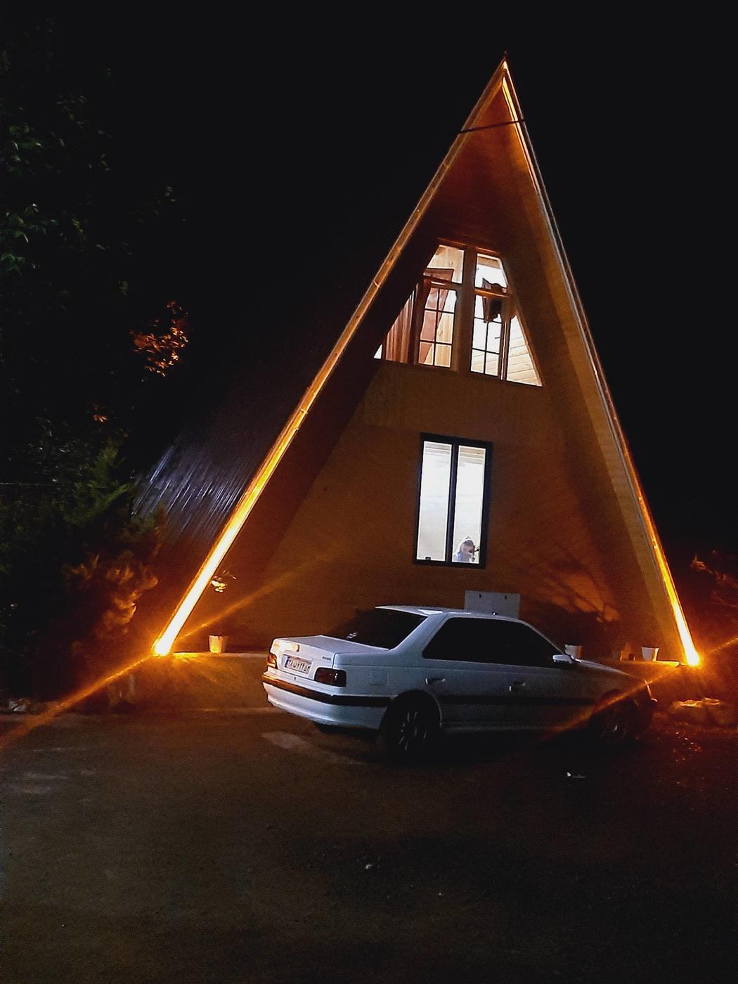 کلبه سوییسی جاده اسالم به خلخال