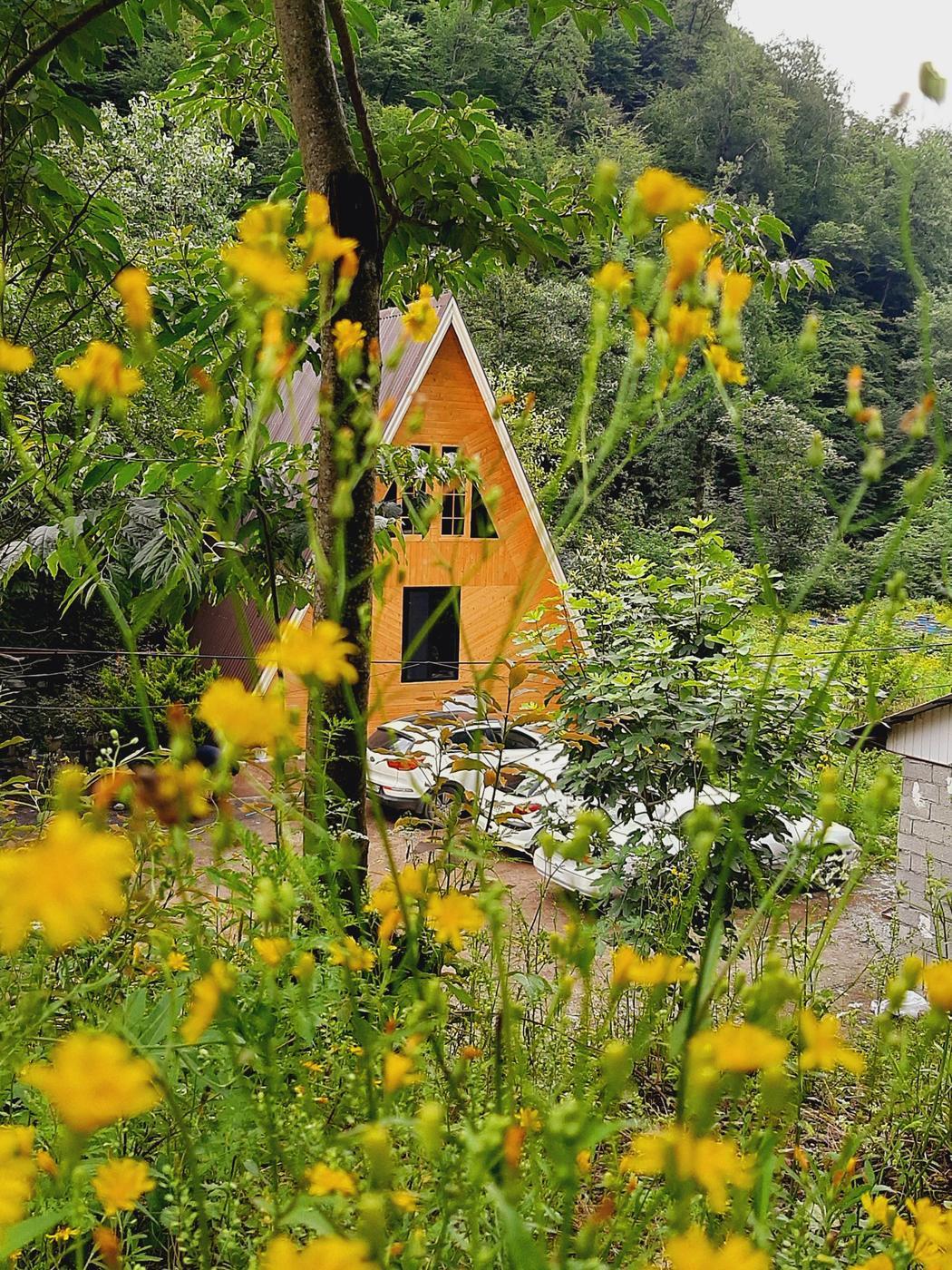 کلبه سوییسی جاده اسالم به خلخال