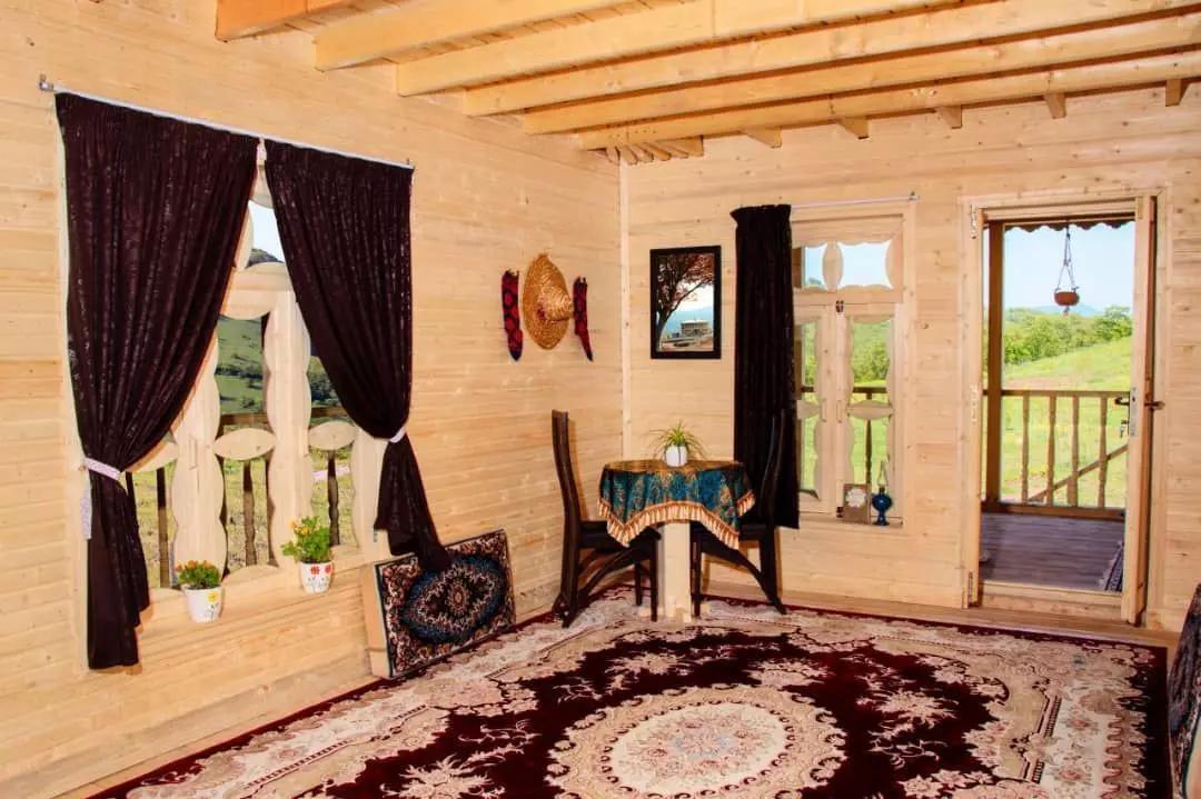 اجاره اقامتگاه بوم گردی بام رودبار