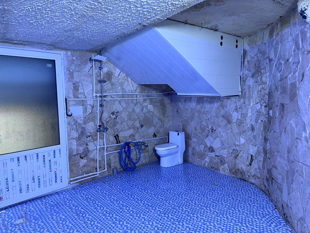 ویلا استخردار آبگرم لب آب باغ بهادران