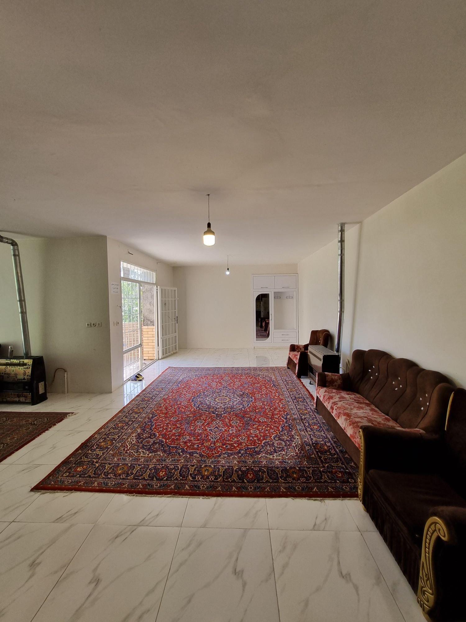 ویلا استخردار دو خوابه در باغ بهادران