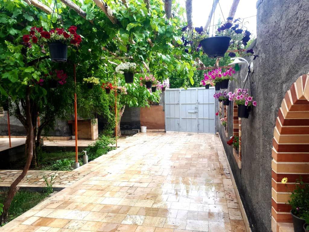 ویلا استخردار دو خوابه در باغ بهادران