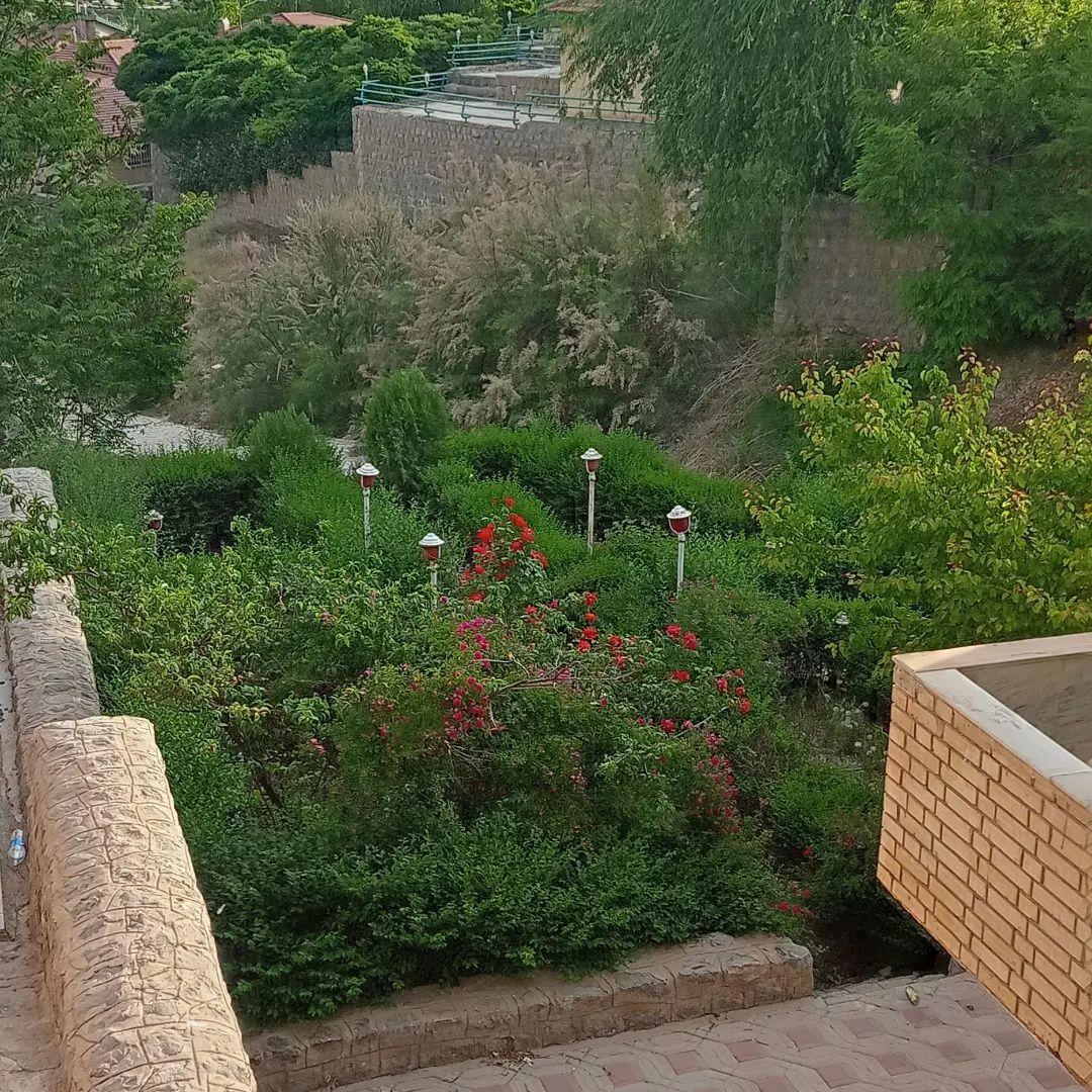 اجاره ویلا دوبلکس دو طبقه شیک دوخوابه در چادگان