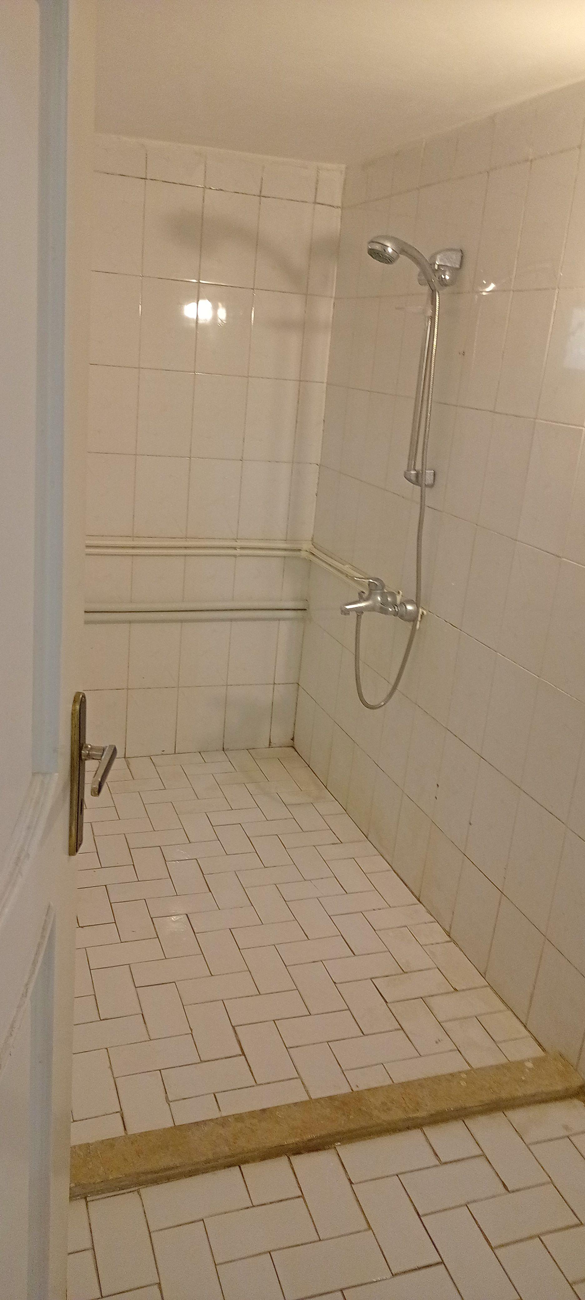 اجاره ویلا دوبلکس دو طبقه شیک دوخوابه در چادگان