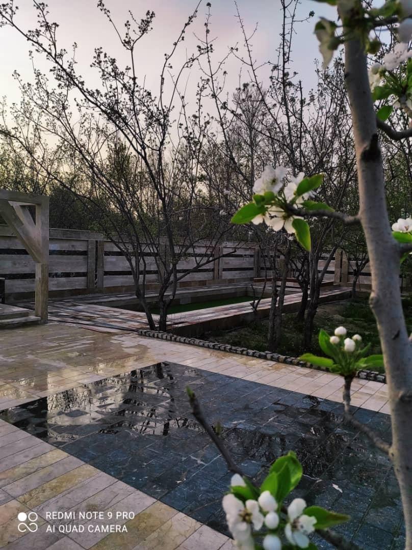 ویلا استخردار سرپوشیده آبگرم در باغ بهادران 