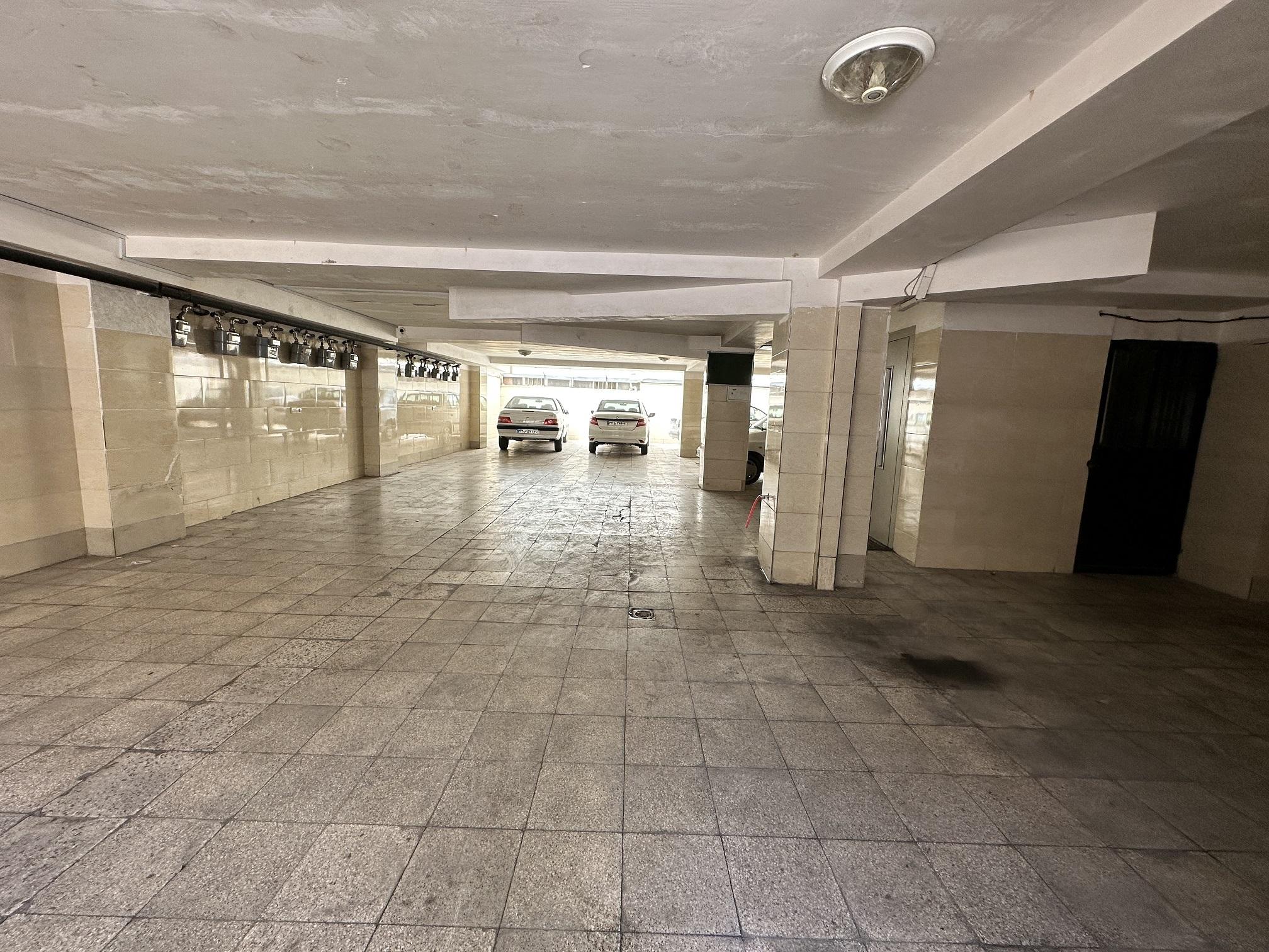 آپارتمان دوخوابه فول فرنیش در کرج