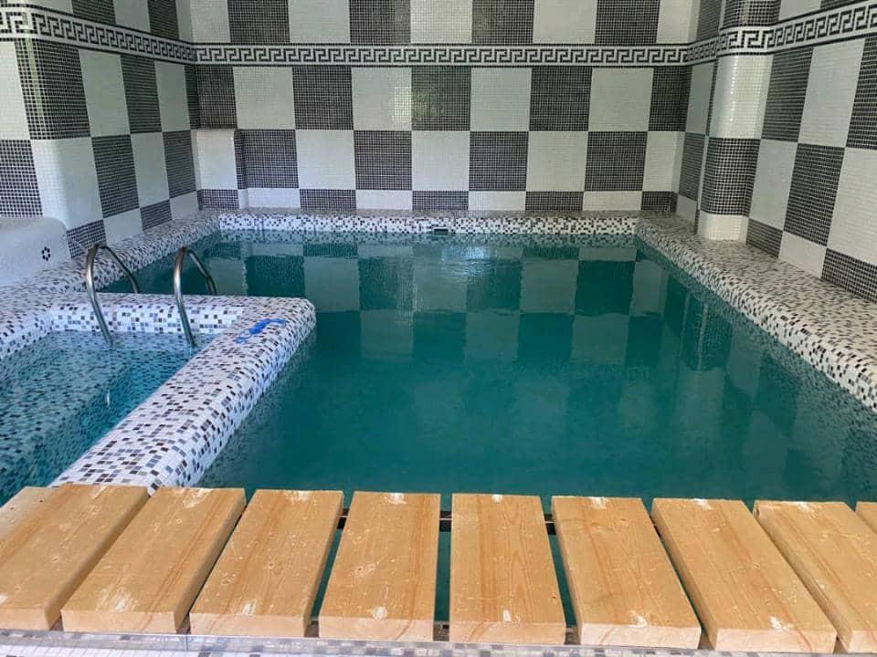 ویلا استخر دار سرپوشیده در گردنه حیران