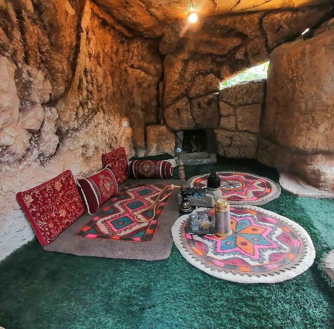 اجاره کلبه سوئیسی استخردار در شیراز