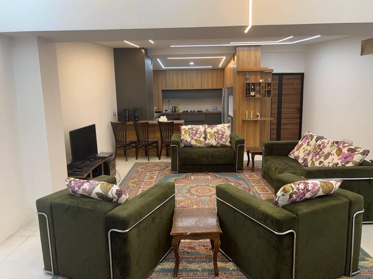 اجاره ویلا استخردار دو خوابه در گویم