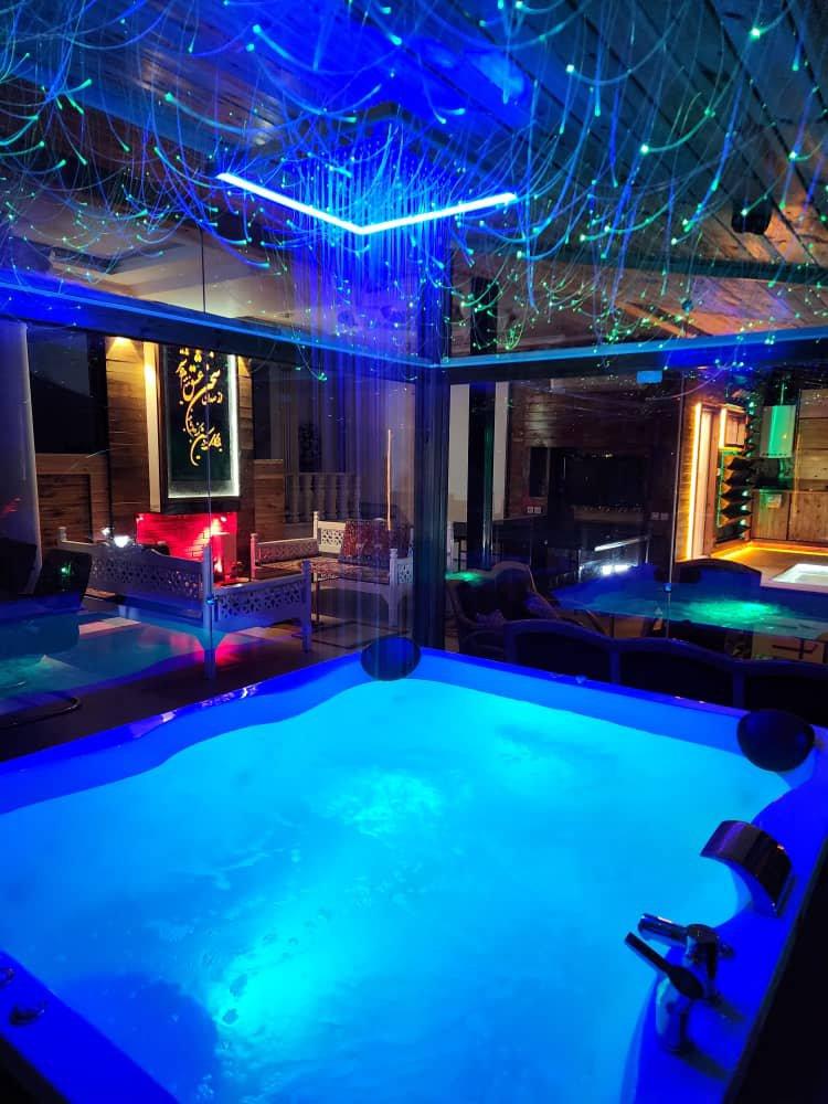 اجاره ویلا باغ استخردار دلوین در شیراز