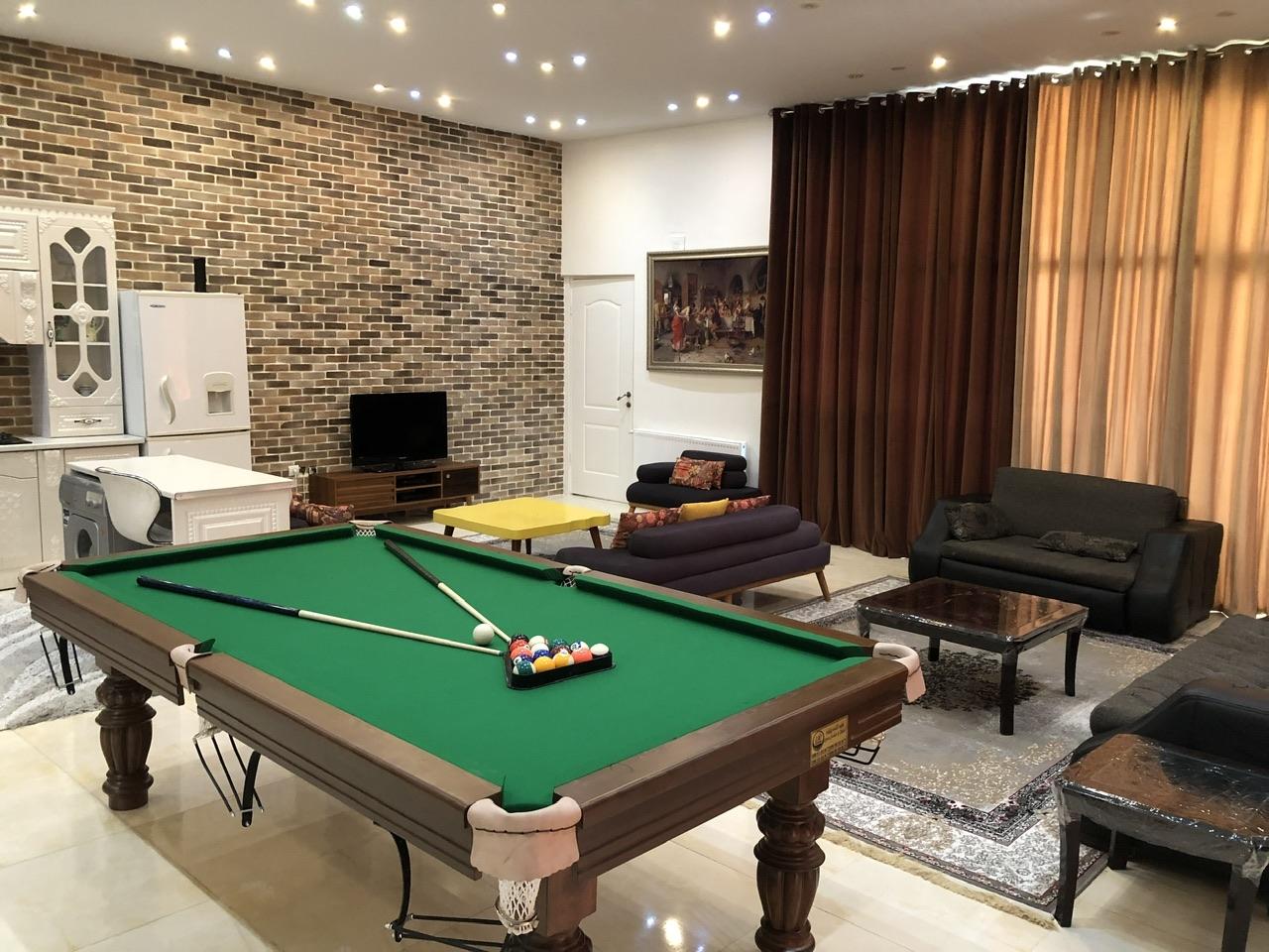 اجاره ویلا مهرآباد با استخرسرپوشیده با بیلیارد و فوتبال دستی