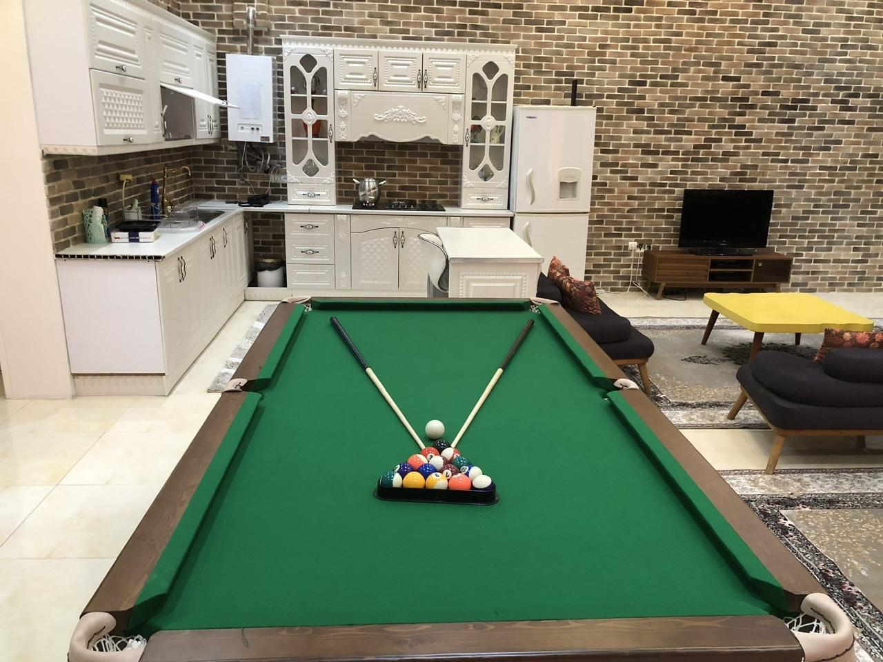 اجاره ویلا مهرآباد با استخرسرپوشیده با بیلیارد و فوتبال دستی