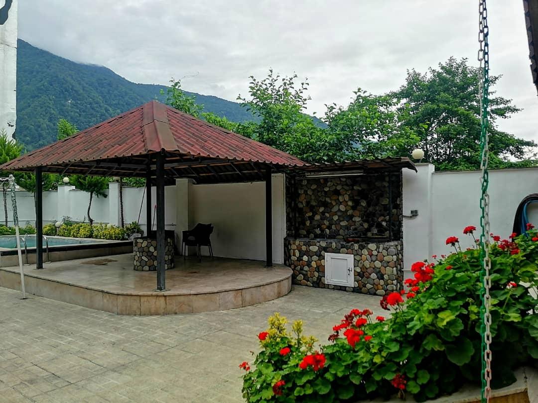 اجاره ویلا نوشهر استخردار آبگرم با سقف متحرک