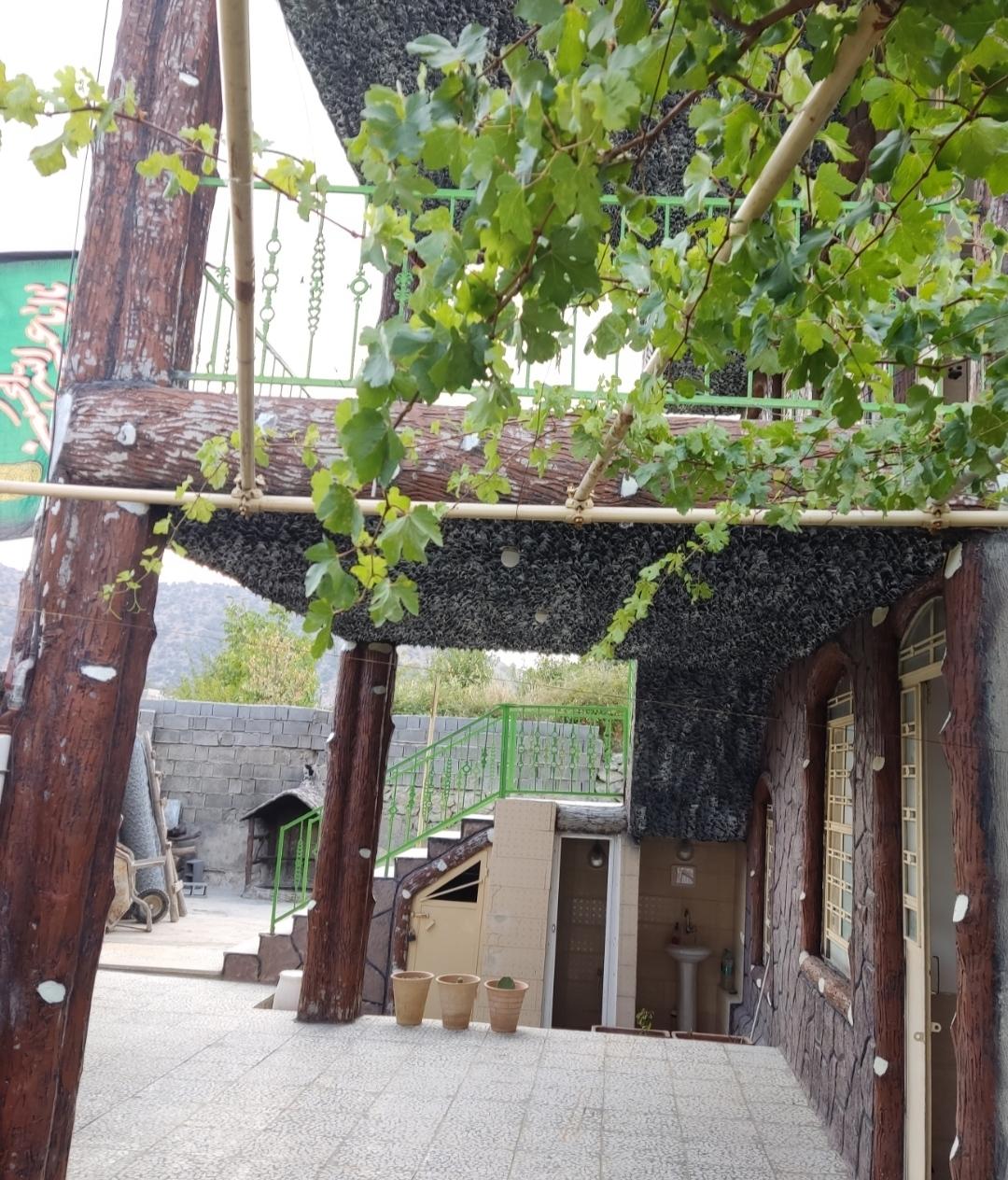 اجاره روزانه مهمانسرای دو خوابه در دنا