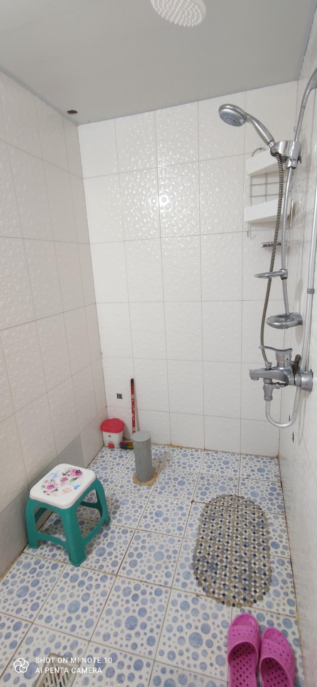 سوئیت نقلی و چشم انداز عالی سی سخت